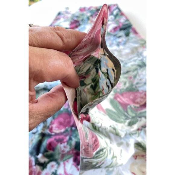 Vintage 80s curtain, pink green cabbage roses, ruffled bottom, long single panel - Picture 7 of 10